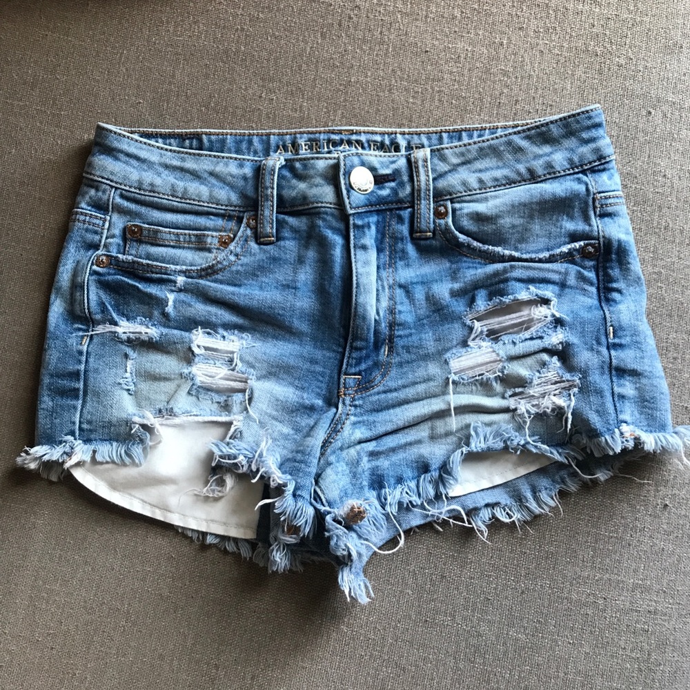 American Eagle High-Rise Festival Shorts